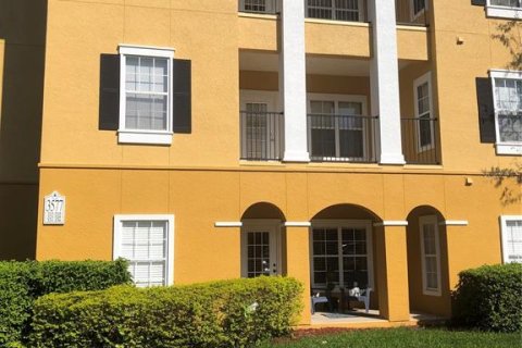 Condominio en venta en Orlando, Florida, 3 dormitorios, 137.31 m2 № 1403706 - foto 1