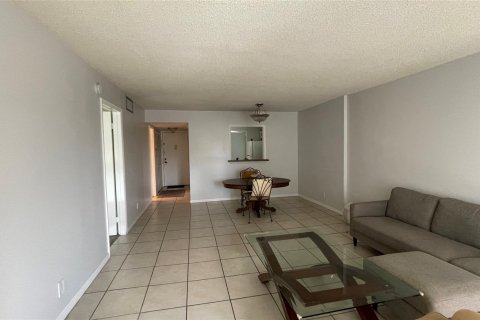 Condominio en venta en Plantation, Florida, 1 dormitorio, 87.33 m2 № 1142489 - foto 8