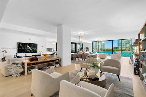 Copropriété à vendre à Miami Beach, Floride: 4 chambres, 455.59 m2 № 986553 - photo 4