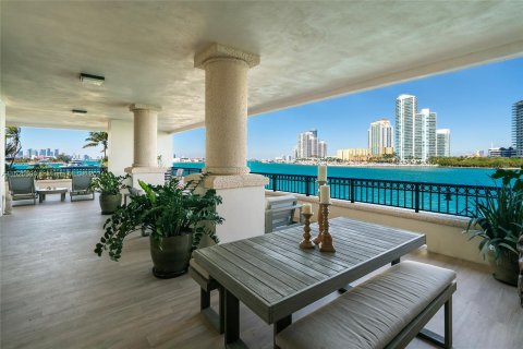 Copropriété à vendre à Miami Beach, Floride: 4 chambres, 455.59 m2 № 986553 - photo 5