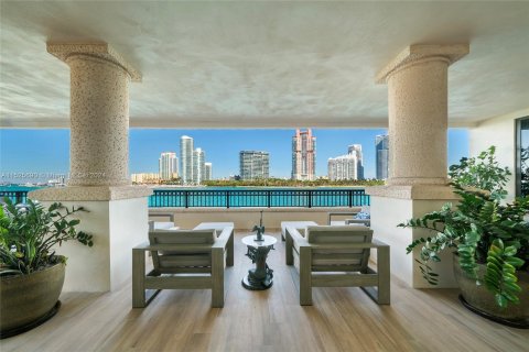 Copropriété à vendre à Miami Beach, Floride: 4 chambres, 455.59 m2 № 986553 - photo 7