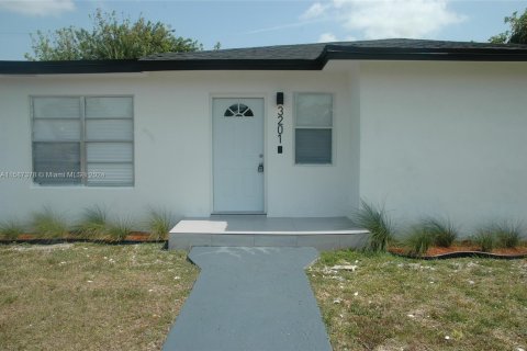 Купить виллу или дом в Майами-Гарденс, Флорида 3 спальни, 104.89м2, № 1176159 - фото 6