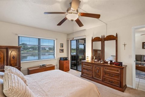 Condo in Punta Gorda, Florida, 2 bedrooms  № 867357 - photo 16