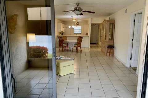 Condo in Punta Gorda, Florida, 2 bedrooms  № 867357 - photo 30