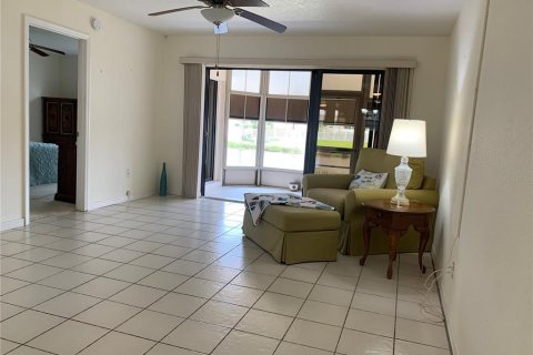 Condo in Punta Gorda, Florida, 2 bedrooms  № 867357 - photo 27