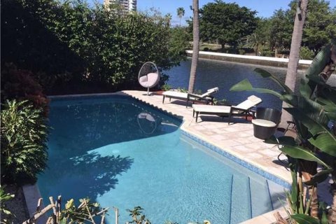 Casa en alquiler en Fort Lauderdale, Florida, 4 dormitorios, 242.85 m2 № 55105 - foto 30