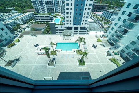 Condominio en venta en Hollywood, Florida, 3 dormitorios, 137.68 m2 № 1189727 - foto 2