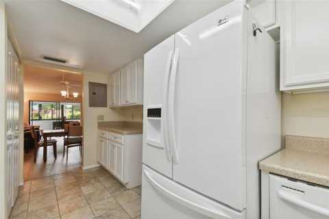 Copropriété à vendre à Bradenton, Floride: 2 chambres, 110.93 m2 № 1368135 - photo 6