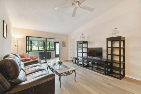 Copropriété à vendre à Bradenton, Floride: 2 chambres, 110.93 m2 № 1368135 - photo 9