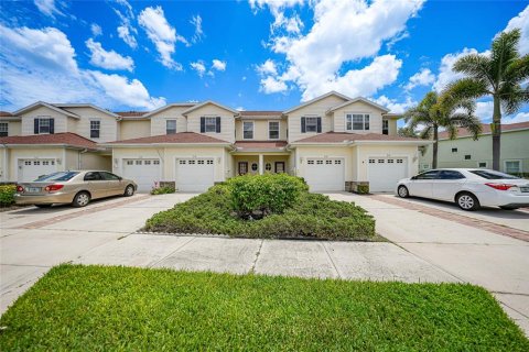 Touwnhouse à vendre à North Port, Floride: 3 chambres, 149.39 m2 № 1296832 - photo 1