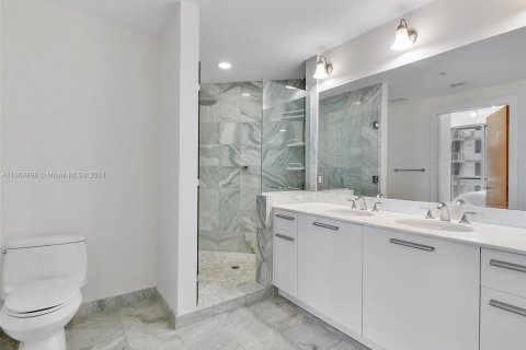 Copropriété à vendre à Miami, Floride: 2 chambres, 127.09 m2 № 1395258 - photo 29