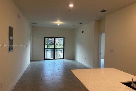 Condominio en venta en Doral, Florida, 2 dormitorios № 1178054 - foto 4