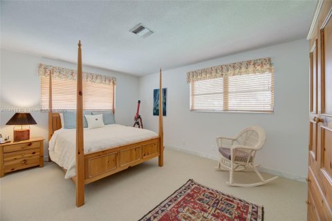 Casa en venta en Hollywood, Florida, 3 dormitorios, 292.92 m2 № 758816 - foto 15