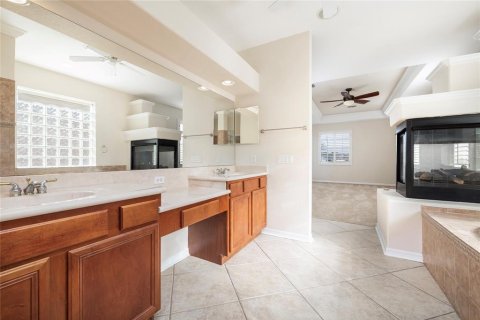 Villa ou maison à vendre à Tampa, Floride: 4 chambres, 266.16 m2 № 1400978 - photo 23