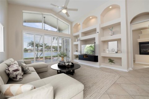 Villa ou maison à vendre à Tampa, Floride: 4 chambres, 266.16 m2 № 1400978 - photo 3