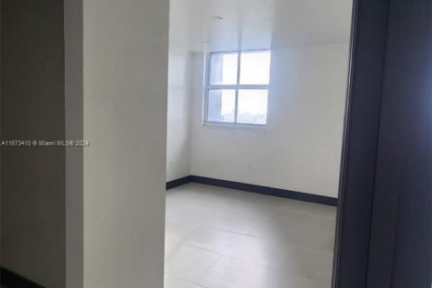 Copropriété à vendre à Miami, Floride: 2 chambres, 99.31 m2 № 1398205 - photo 18