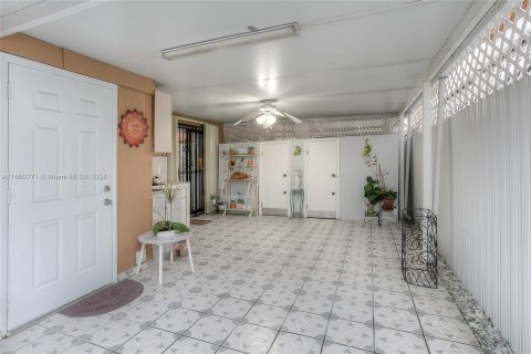 Copropriété à louer à Hialeah, Floride: 2 chambres, 71.07 m2 № 1367560 - photo 12