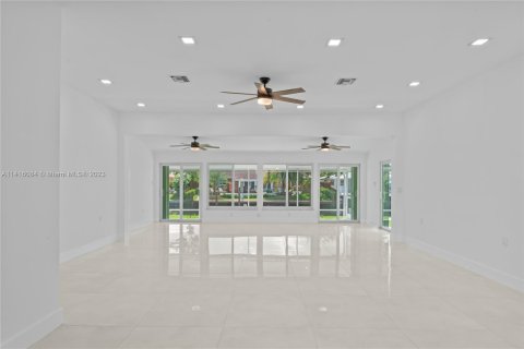 Casa en venta en Wilton Manors, Florida, 3 dormitorios, 170.66 m2 № 613448 - foto 7