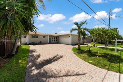 Villa ou maison à vendre à Wilton Manors, Floride: 3 chambres, 170.66 m2 № 613448 - photo 1