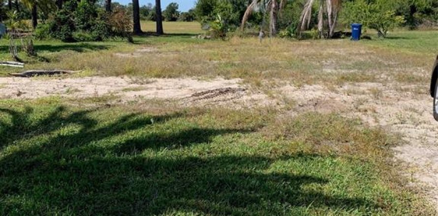 Land in North Port, Florida № 798362