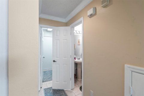 Casa en venta en Pembroke Pines, Florida, 4 dormitorios, 217.3 m2 № 1189945 - foto 13