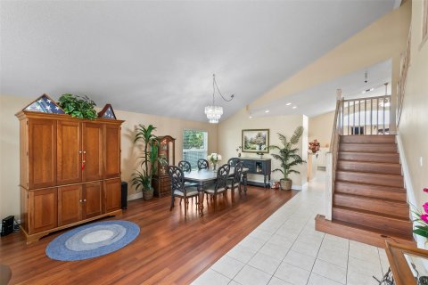 Casa en venta en Pembroke Pines, Florida, 4 dormitorios, 217.3 m2 № 1189945 - foto 25