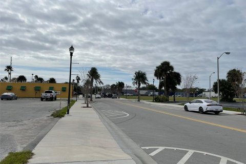 Propiedad comercial en venta en St. Lucie, Florida № 1374215 - foto 27