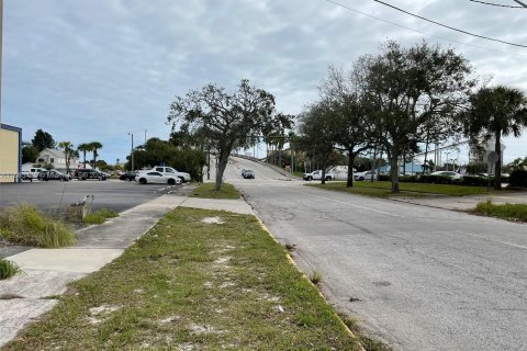 Propiedad comercial en venta en St. Lucie, Florida № 1374215 - foto 11