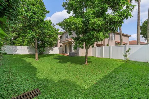 Touwnhouse à vendre à Miramar, Floride: 3 chambres, 143.72 m2 № 1374213 - photo 3