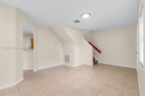 Touwnhouse à vendre à Miramar, Floride: 3 chambres, 143.72 m2 № 1374213 - photo 11