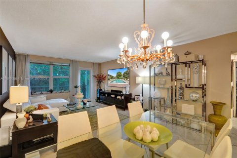 Copropriété à vendre à Oakland Park, Floride: 2 chambres, 89.19 m2 № 1374212 - photo 15