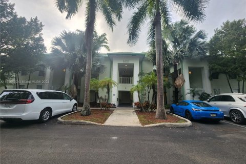 Condominio en venta en Doral, Florida, 1 dormitorio, 65.5 m2 № 958648 - foto 11