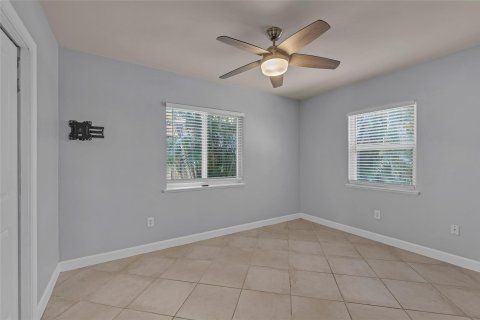 Commercial property in Fort Lauderdale, Florida 153.57 sq.m. № 1208561 - photo 29