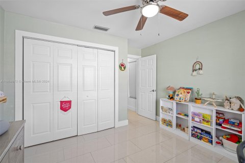 Townhouse in Miami, Florida 2 bedrooms, 111.39 sq.m. № 1365472 - photo 23