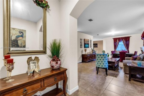 Villa ou maison à vendre à Homestead, Floride: 5 chambres, 231.51 m2 № 71045 - photo 5