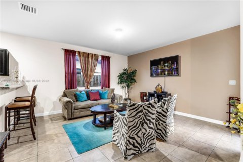 Casa en venta en Homestead, Florida, 5 dormitorios, 231.51 m2 № 71045 - foto 15