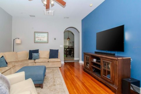 Townhouse in Tampa, Florida 3 bedrooms, 173.91 sq.m. № 1362875 - photo 11