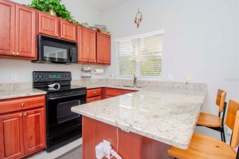 Townhouse in Tampa, Florida 3 bedrooms, 173.91 sq.m. № 1362875 - photo 17