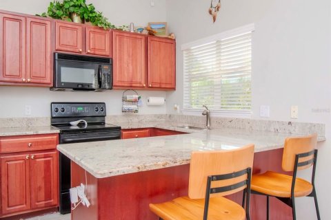 Townhouse in Tampa, Florida 3 bedrooms, 173.91 sq.m. № 1362875 - photo 16