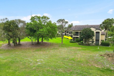 Condo in Palm City, Florida, 2 bedrooms  № 959695 - photo 14