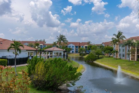 Condominio en venta en Boynton Beach, Florida, 1 dormitorio, 73.67 m2 № 1182543 - foto 12