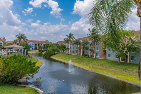 Condominio en venta en Boynton Beach, Florida, 1 dormitorio, 73.67 m2 № 1182543 - foto 10