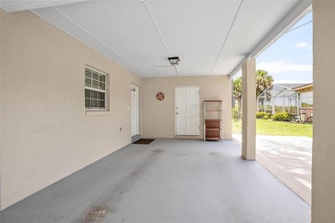 House in DeLand, Florida 3 bedrooms, 143.53 sq.m. № 1264866 - photo 29