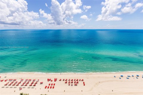 Copropriété à vendre à Sunny Isles Beach, Floride: 4 chambres, 853.12 m2 № 1330514 - photo 20