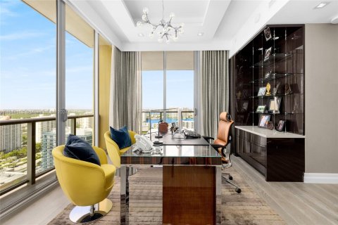 Copropriété à vendre à Sunny Isles Beach, Floride: 4 chambres, 853.12 m2 № 1330514 - photo 14