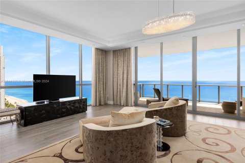 Copropriété à vendre à Sunny Isles Beach, Floride: 4 chambres, 853.12 m2 № 1330514 - photo 17