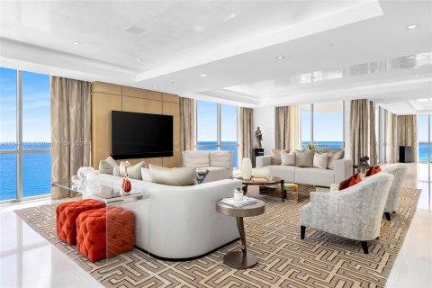 Copropriété à vendre à Sunny Isles Beach, Floride: 4 chambres, 853.12 m2 № 1330514 - photo 1