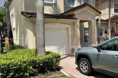 Townhouse in Homestead, Florida 4 bedrooms, 127.09 sq.m. № 1330559 - photo 2