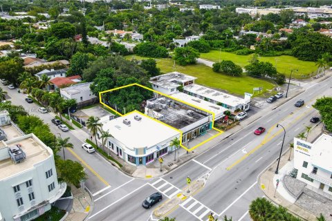 Propiedad comercial en venta en Miami, Florida № 737698 - foto 1