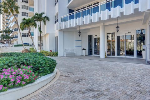 Condo in Fort Lauderdale, Florida, 2 bedrooms  № 978435 - photo 9